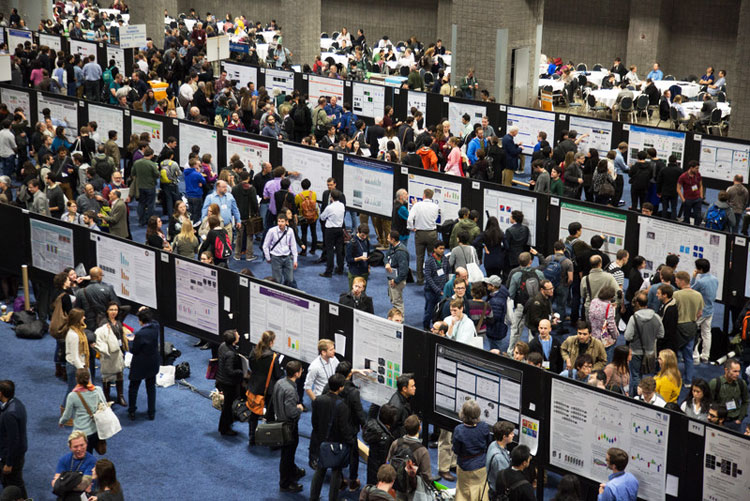 Image of crowded poster floor at the SfN annual meeting.