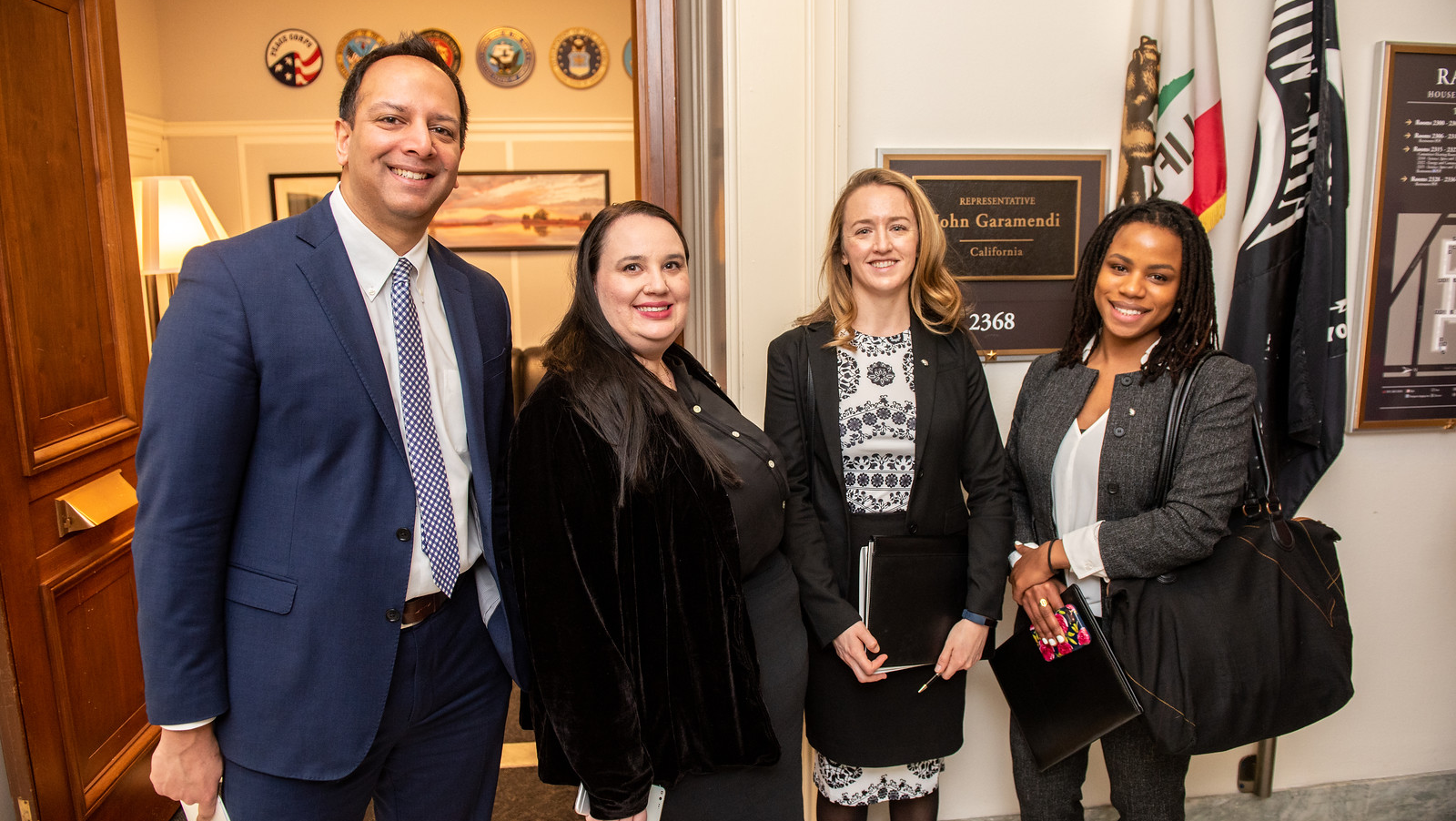 Karun Singh (CAN-ACN), Sasha Luks-Morgan (University of Utah) and 2019 ECPAs Karen Jones and Enitan Marcelle meet with SfN Advocates and Coalition Partners outside Rep. John Garamendi’s (CA) office.